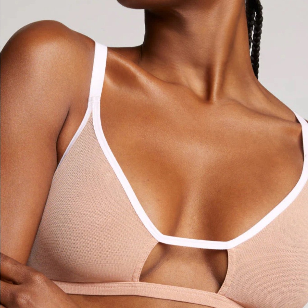 Negative Underwear Sieve Cutout Bralette